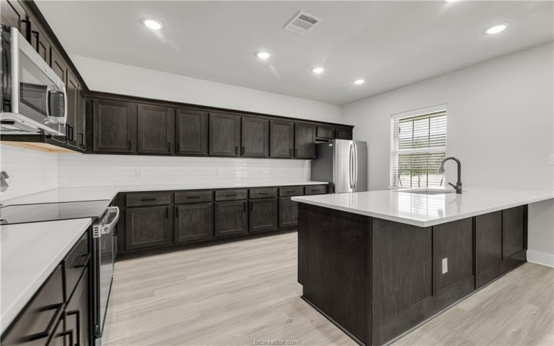 4071 Gunner Trail, College Station, TX 77845, 4 Habitaciones Habitaciones , ,5 BañosBaños,Residential,En Venta,4071 Gunner Trail,0,26000028