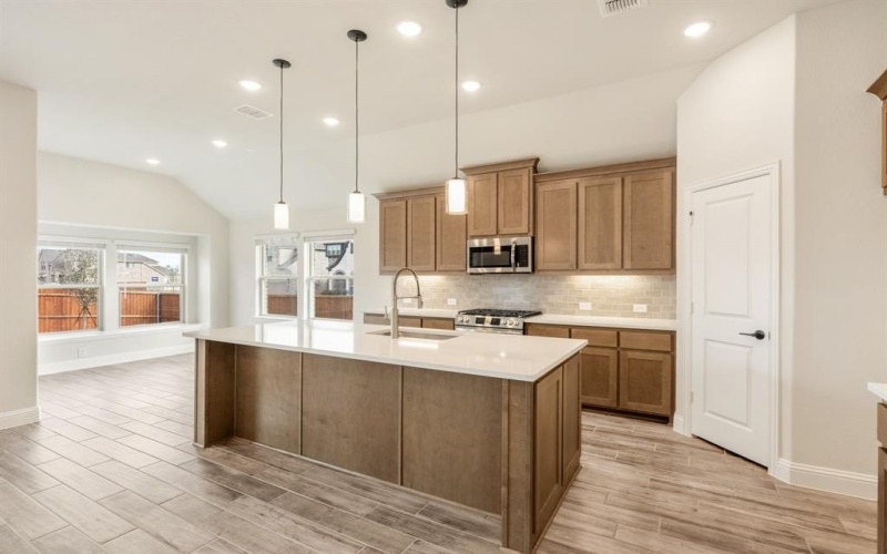 1002 Stonehaven Drive, Justin, TX 76247, 4 Bedrooms Bedrooms, ,3 BathroomsBathrooms,Residential,For Sale,1002 Stonehaven Drive,0,21129164