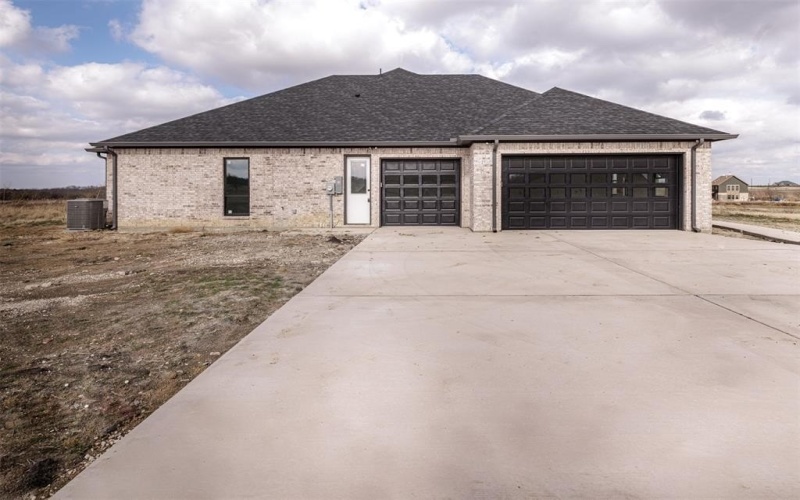4112 County Road 1098, Celeste, TX 75423, 4 Habitaciones Habitaciones , ,3 BañosBaños,Residential,En Venta,4112 County Road 1098,0,21139481