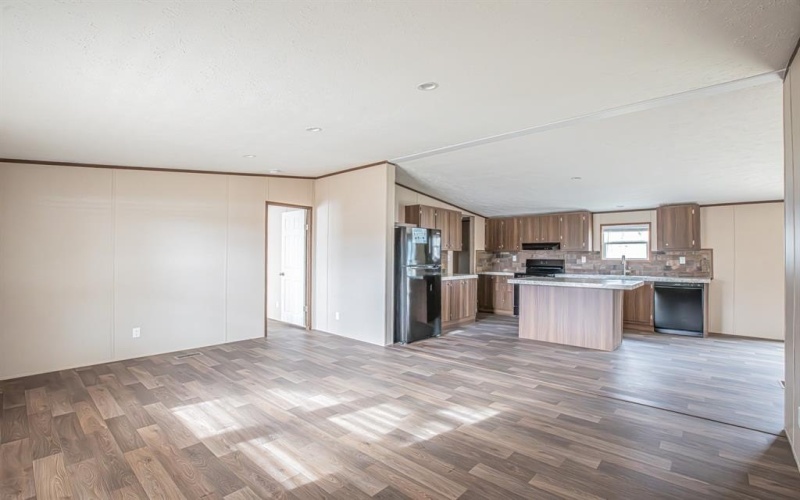 2013 Spring Court, Azle, TX 76020, 3 Bedrooms Bedrooms, ,2 BathroomsBathrooms,Residential,For Sale,2013 Spring Court,0,21139622