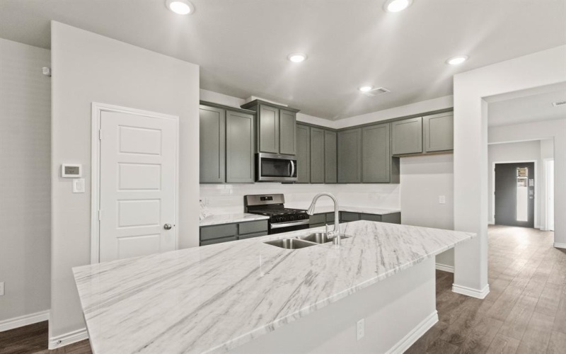 6904 Night Owl Lane, Fort Worth, TX 76036, 6 Bedrooms Bedrooms, ,5 BathroomsBathrooms,Residential,For Sale,6904 Night Owl Lane,0,21141753