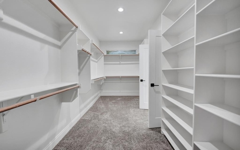 Odessa, TX 79765, 4 Habitaciones Habitaciones , ,3 BañosBaños,Residential,En Venta,0,165341