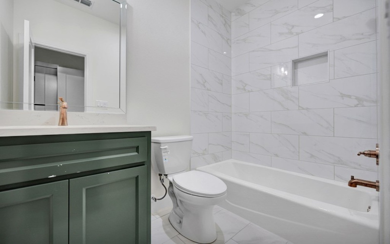 Odessa, TX 79765, 4 Habitaciones Habitaciones , ,3 BañosBaños,Residential,En Venta,0,165341