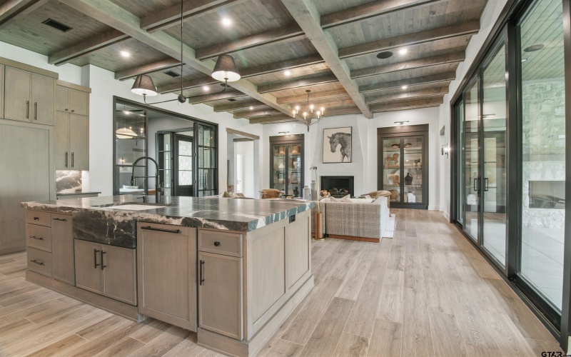 3312 Forest Court, Tyler, TX 75703, 4 Habitaciones Habitaciones , ,5 BañosBaños,Residential,En Venta,3312 Forest Court,0,26000117