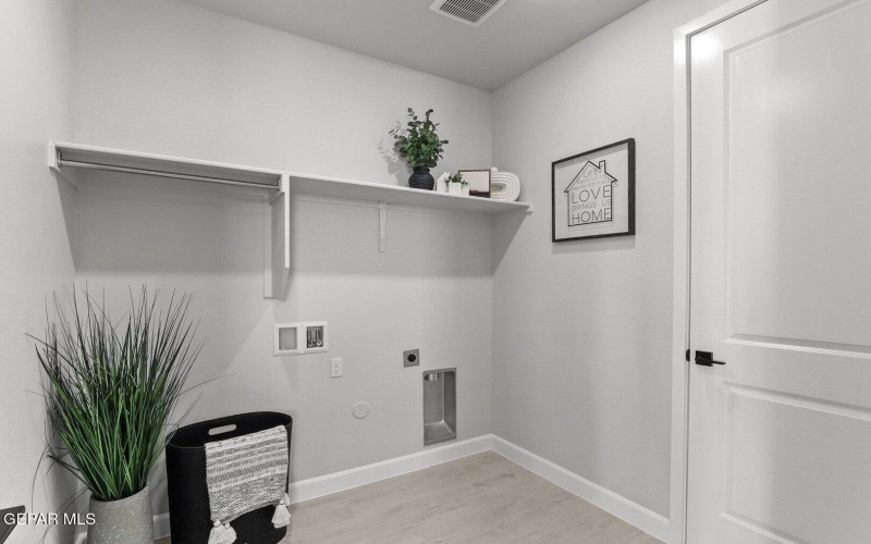 13005 Bucklebury Court, El Paso, TX 79928, 4 Bedrooms Bedrooms, ,2 BathroomsBathrooms,Residential,For Sale,13005 Bucklebury Court,0,935749