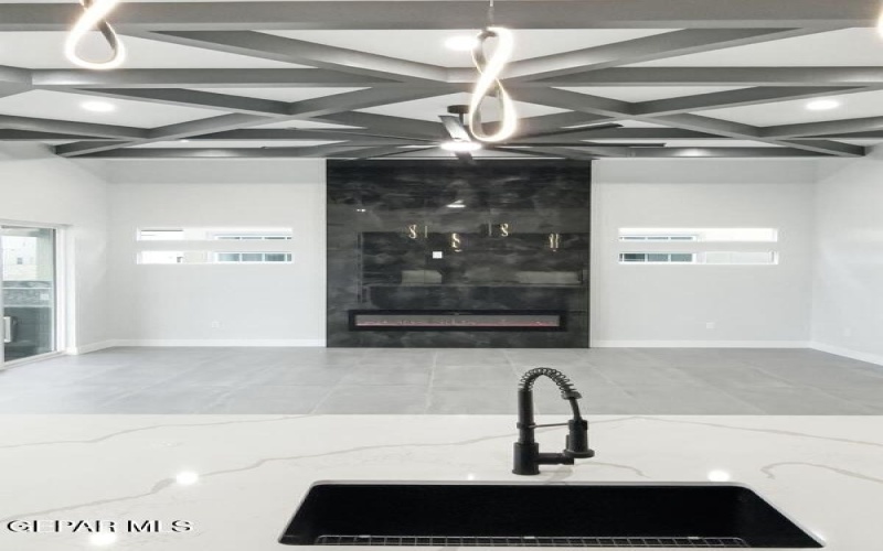 11341 ARDELLE Avenue, El Paso, TX 79936, 4 Habitaciones Habitaciones , ,5 BañosBaños,Residential,En Venta,11341 ARDELLE Avenue,0,935757