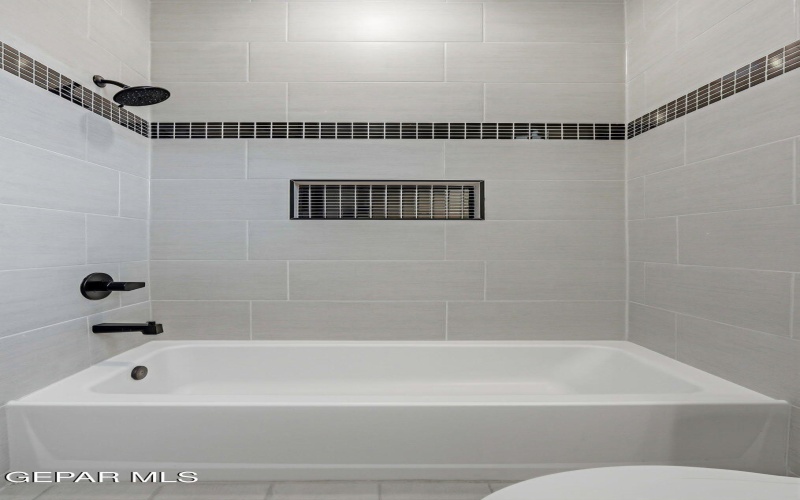 980 WILLOW RIVER Drive, El Paso, TX 79932, 4 Habitaciones Habitaciones , ,3 BañosBaños,Residential,En Venta,980 WILLOW RIVER Drive,0,935759