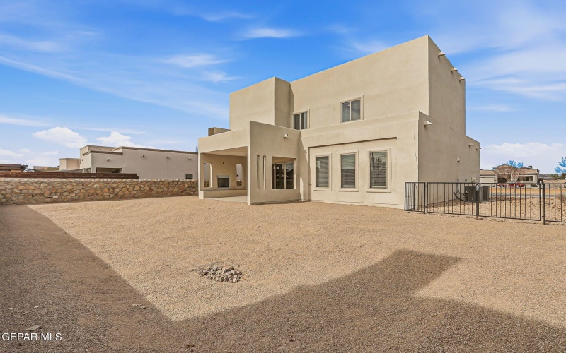 980 WILLOW RIVER Drive, El Paso, TX 79932, 4 Habitaciones Habitaciones , ,3 BañosBaños,Residential,En Venta,980 WILLOW RIVER Drive,0,935759