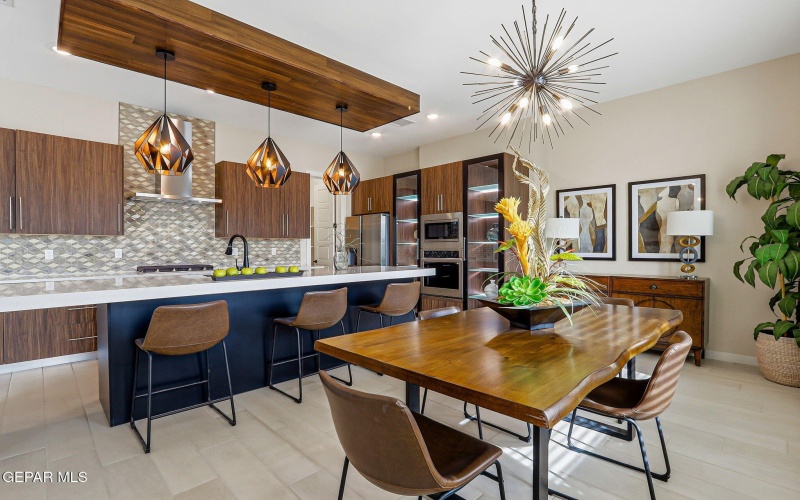 980 WILLOW RIVER Drive, El Paso, TX 79932, 4 Habitaciones Habitaciones , ,3 BañosBaños,Residential,En Venta,980 WILLOW RIVER Drive,0,935759