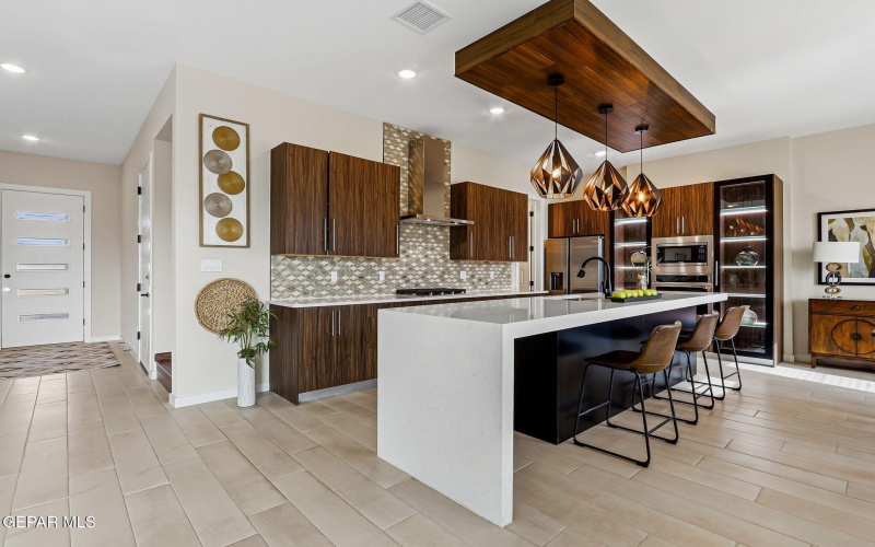 980 WILLOW RIVER Drive, El Paso, TX 79932, 4 Habitaciones Habitaciones , ,3 BañosBaños,Residential,En Venta,980 WILLOW RIVER Drive,0,935759