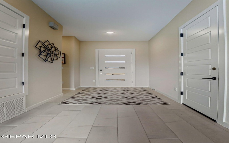 980 WILLOW RIVER Drive, El Paso, TX 79932, 4 Habitaciones Habitaciones , ,3 BañosBaños,Residential,En Venta,980 WILLOW RIVER Drive,0,935759