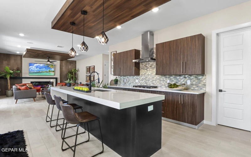 964 WILLOW RIVER Drive, El Paso, TX 79932, 4 Habitaciones Habitaciones , ,3 BañosBaños,Residential,En Venta,964 WILLOW RIVER Drive,0,935760