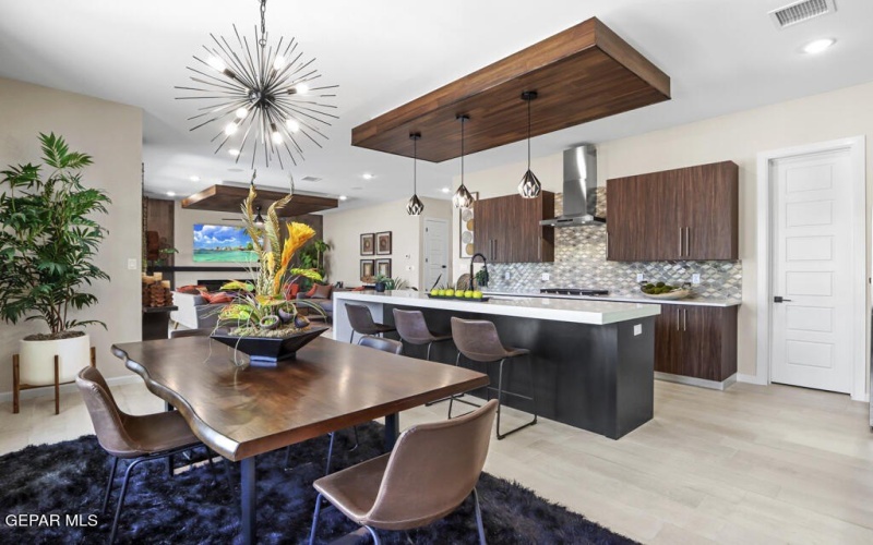 964 WILLOW RIVER Drive, El Paso, TX 79932, 4 Habitaciones Habitaciones , ,3 BañosBaños,Residential,En Venta,964 WILLOW RIVER Drive,0,935760