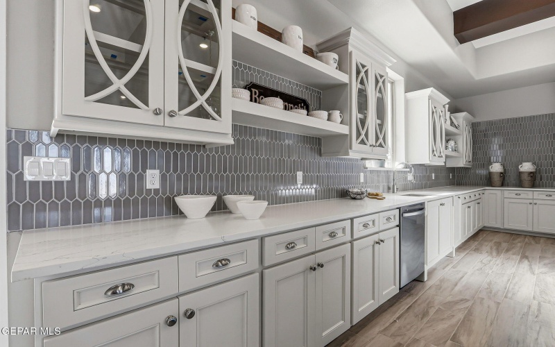 980 PECOS RIVER Drive, El Paso, TX 79932, 4 Habitaciones Habitaciones , ,2 BañosBaños,Residential,En Venta,980 PECOS RIVER Drive,0,935761