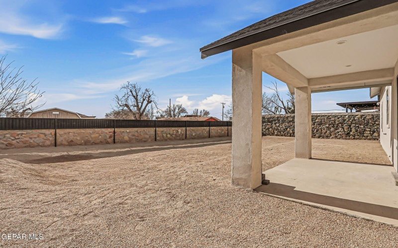 980 PECOS RIVER Drive, El Paso, TX 79932, 4 Habitaciones Habitaciones , ,2 BañosBaños,Residential,En Venta,980 PECOS RIVER Drive,0,935761