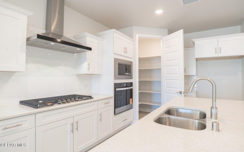 14029 Paseo Central Ave, Horizon City, TX 79928, 3 Habitaciones Habitaciones , ,2 BañosBaños,Residential,En Venta,14029 Paseo Central Ave,0,935770