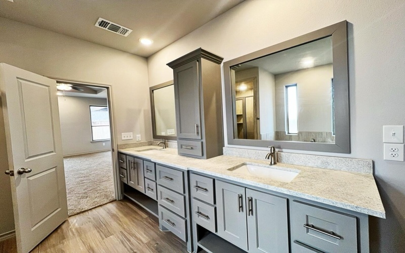 6917 17th Street, Lubbock, TX 79407, 3 Bedrooms Bedrooms, ,2 BathroomsBathrooms,Residential,For Sale,6917 17th Street,202551965