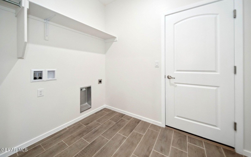 13953 Thunder Sky Ave, El Paso, TX 79928, 4 Habitaciones Habitaciones , ,2 BañosBaños,Residential,En Venta,13953 Thunder Sky Ave,0,935782