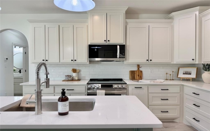 5610 San Jacinto Drive, Granbury, TX 76048, 4 Bedrooms Bedrooms, ,2 BathroomsBathrooms,Residential,For Sale,5610 San Jacinto Drive,0,21139082