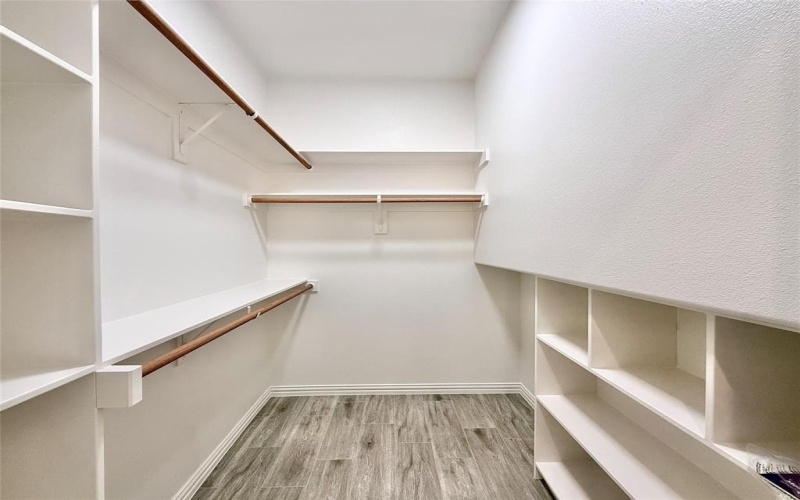 5610 San Jacinto Drive, Granbury, TX 76048, 4 Bedrooms Bedrooms, ,2 BathroomsBathrooms,Residential,For Sale,5610 San Jacinto Drive,0,21139082