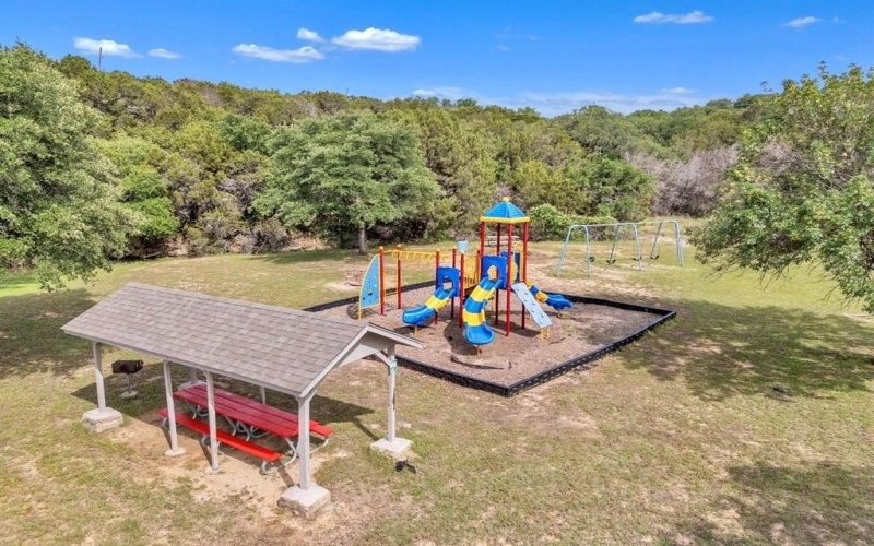 5610 San Jacinto Drive, Granbury, TX 76048, 4 Bedrooms Bedrooms, ,2 BathroomsBathrooms,Residential,For Sale,5610 San Jacinto Drive,0,21139082