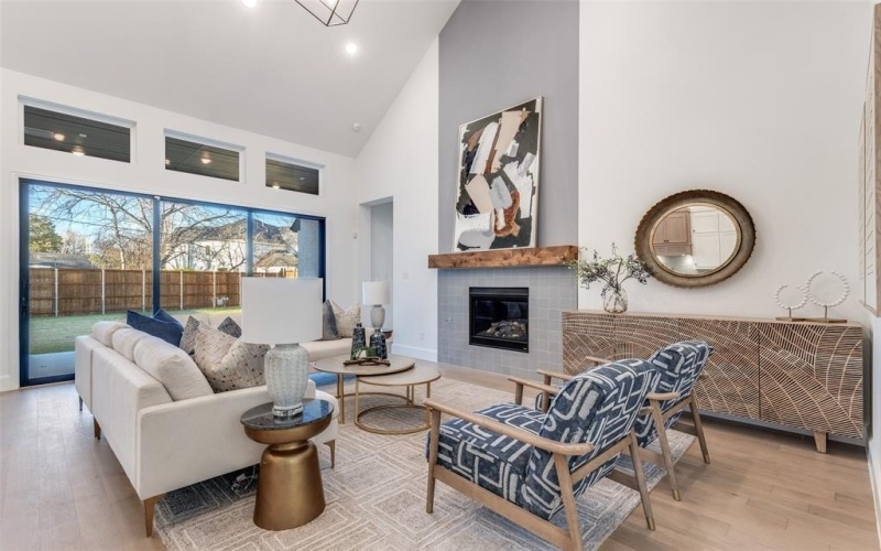 3849 Hawick Lane, Dallas, TX 75220, 5 Habitaciones Habitaciones , ,5 BañosBaños,Residential,En Venta,3849 Hawick Lane,0,21119522