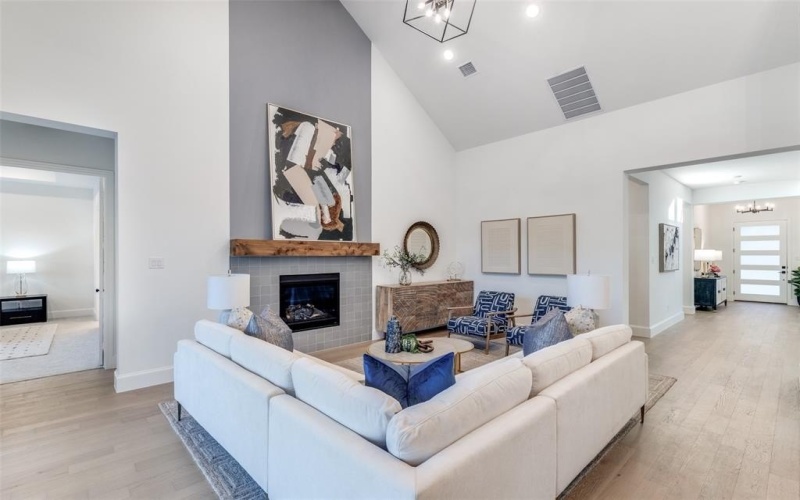 3849 Hawick Lane, Dallas, TX 75220, 5 Habitaciones Habitaciones , ,5 BañosBaños,Residential,En Venta,3849 Hawick Lane,0,21119522