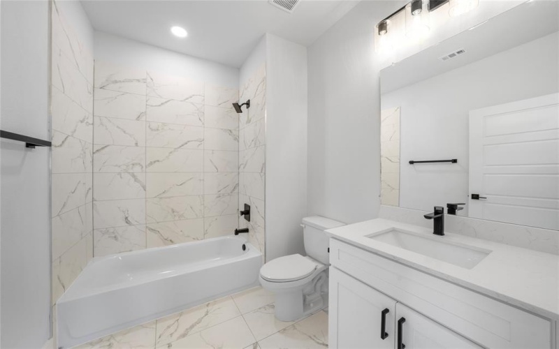 2117 Oak Haven Court, Garland, TX 75044, 4 Habitaciones Habitaciones , ,3 BañosBaños,Residential,En Venta,2117 Oak Haven Court,0,21135876