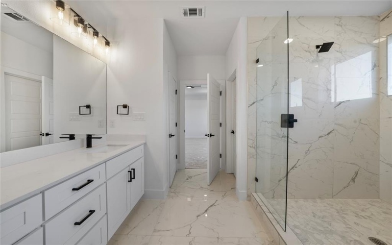 2117 Oak Haven Court, Garland, TX 75044, 4 Habitaciones Habitaciones , ,3 BañosBaños,Residential,En Venta,2117 Oak Haven Court,0,21135876