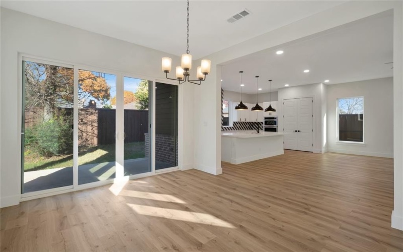 2150 Oak Haven Court, Garland, TX 75044, 4 Habitaciones Habitaciones , ,3 BañosBaños,Residential,En Venta,2150 Oak Haven Court,0,21135890