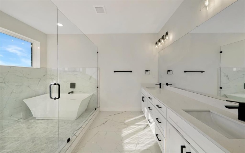 2150 Oak Haven Court, Garland, TX 75044, 4 Habitaciones Habitaciones , ,3 BañosBaños,Residential,En Venta,2150 Oak Haven Court,0,21135890