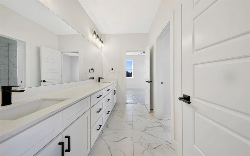 2150 Oak Haven Court, Garland, TX 75044, 4 Habitaciones Habitaciones , ,3 BañosBaños,Residential,En Venta,2150 Oak Haven Court,0,21135890