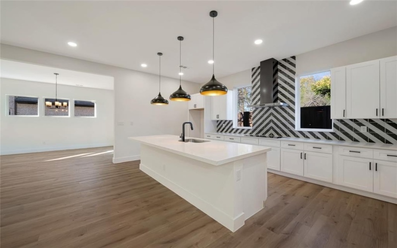 2150 Oak Haven Court, Garland, TX 75044, 4 Habitaciones Habitaciones , ,3 BañosBaños,Residential,En Venta,2150 Oak Haven Court,0,21135890