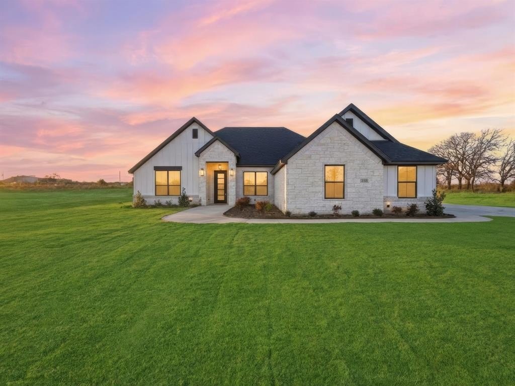 2005 Forest Bridge Drive, Azle, TX 76020, 5 Bedrooms Bedrooms, ,3 BathroomsBathrooms,Residential,For Sale,2005 Forest Bridge Drive,0,21138436