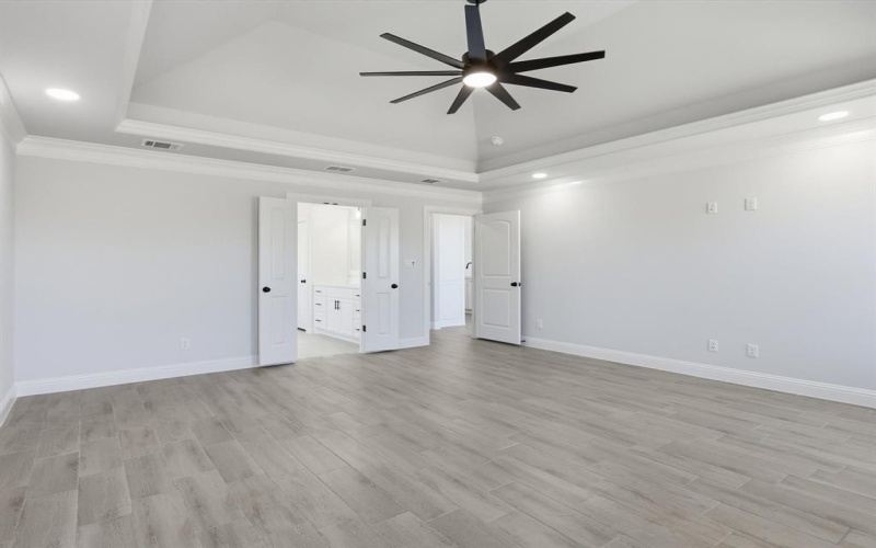 2005 Forest Bridge Drive, Azle, TX 76020, 5 Habitaciones Habitaciones , ,3 BañosBaños,Residential,En Venta,2005 Forest Bridge Drive,0,21138436