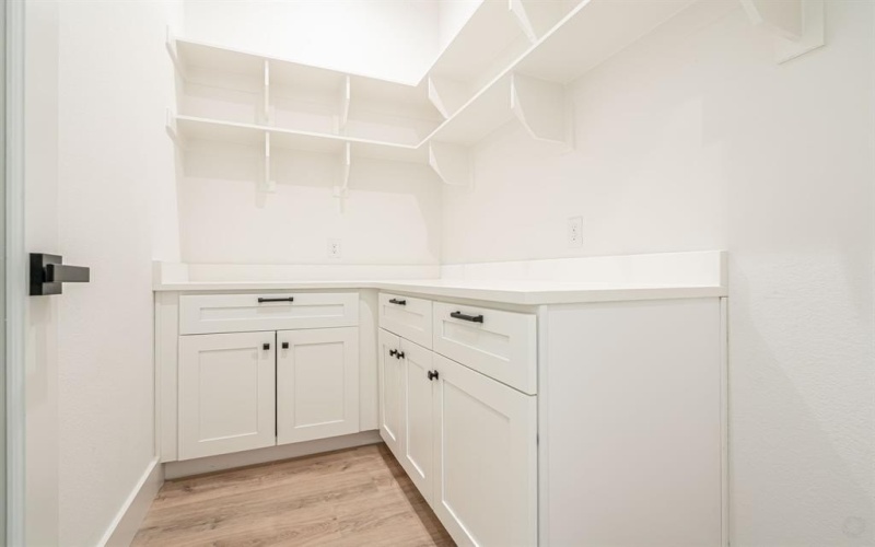 554 Helena Drive, Granbury, TX 76048, 3 Bedrooms Bedrooms, ,2 BathroomsBathrooms,Residential,For Sale,554 Helena Drive,0,21142768