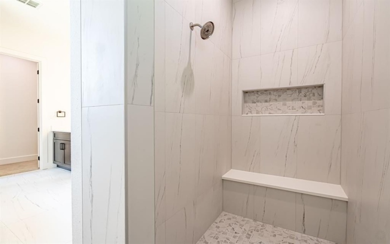 554 Helena Drive, Granbury, TX 76048, 3 Bedrooms Bedrooms, ,2 BathroomsBathrooms,Residential,For Sale,554 Helena Drive,0,21142768