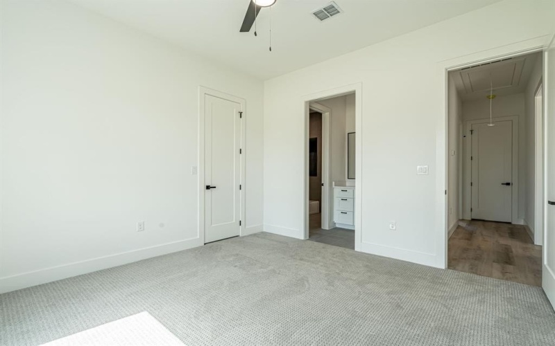 554 Helena Drive, Granbury, TX 76048, 3 Bedrooms Bedrooms, ,2 BathroomsBathrooms,Residential,For Sale,554 Helena Drive,0,21142768