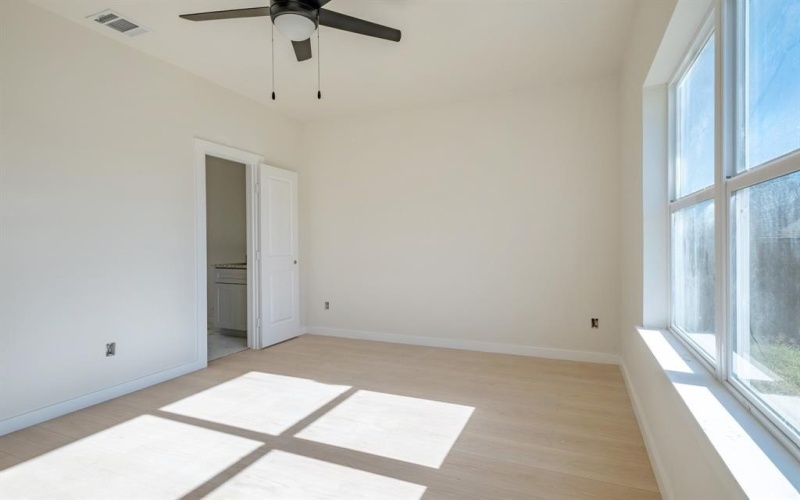 2512 Oxford Avenue, Fort Worth, TX 76106, 6 Bedrooms Bedrooms, ,2 BathroomsBathrooms,Residential Multi Family,For Sale,2512 Oxford Avenue,0,21142782