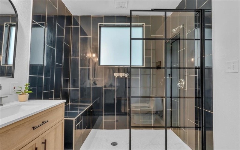 1501 Clay Street, Brenham, TX 77833, 1 Dormitorio Habitaciones , ,1 BañoBaños,Residential Multi Family,En Venta,1501 Clay Street,0,21142802