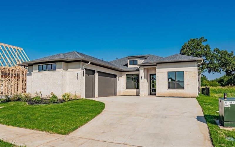 925 Bandon Dunes Drive, Fort Worth, TX 76028, 3 Bedrooms Bedrooms, ,2 BathroomsBathrooms,Residential,For Sale,925 Bandon Dunes Drive,0,21142863