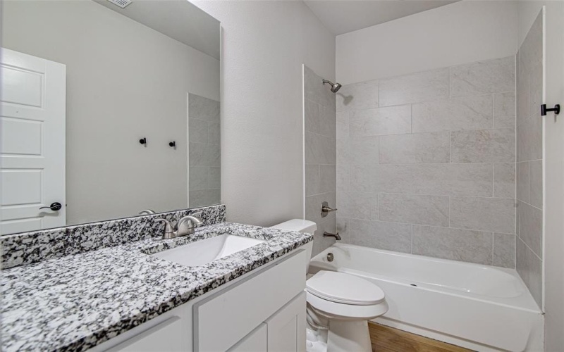 2513 Birdell Court, Fort Worth, TX 76105, 3 Habitaciones Habitaciones , ,2 BañosBaños,Residential,En Venta,2513 Birdell Court,0,21142885