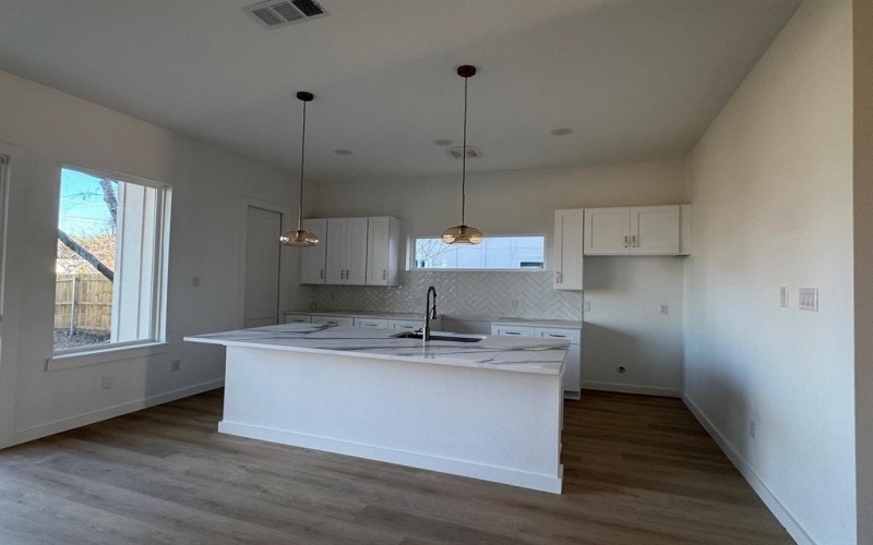 1633 E Tucker Street, Fort Worth, TX 76104, 3 Bedrooms Bedrooms, ,2 BathroomsBathrooms,Residential,For Sale,1633 E Tucker Street,0,21142916