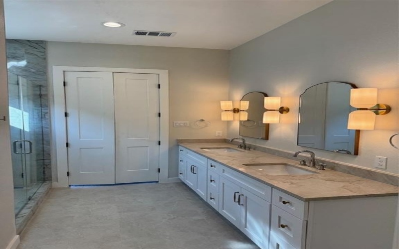 1633 E Tucker Street, Fort Worth, TX 76104, 3 Bedrooms Bedrooms, ,2 BathroomsBathrooms,Residential,For Sale,1633 E Tucker Street,0,21142916