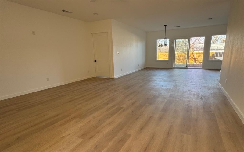 1633 E Tucker Street, Fort Worth, TX 76104, 3 Bedrooms Bedrooms, ,2 BathroomsBathrooms,Residential,For Sale,1633 E Tucker Street,0,21142916