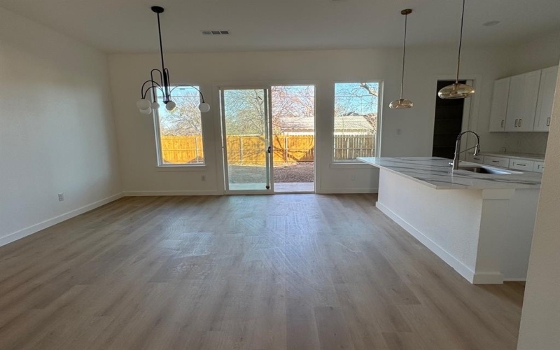 1633 E Tucker Street, Fort Worth, TX 76104, 3 Bedrooms Bedrooms, ,2 BathroomsBathrooms,Residential,For Sale,1633 E Tucker Street,0,21142916