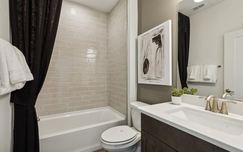 317 Cloverdale Lane, McKinney, TX 75071, 2 Habitaciones Habitaciones , ,2 BañosBaños,Residential,En Venta,317 Cloverdale Lane,0,21143121