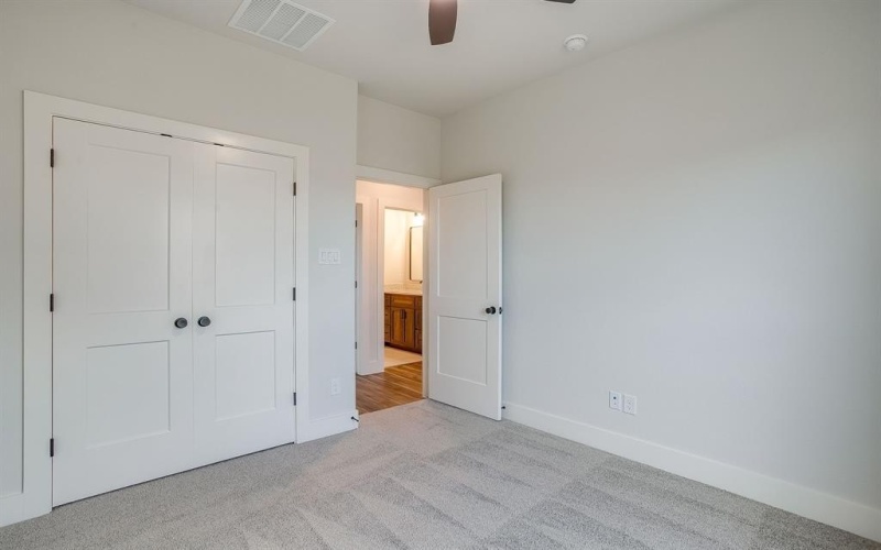 3322 N Grove Street, Fort Worth, TX 76106, 4 Bedrooms Bedrooms, ,2 BathroomsBathrooms,Residential,For Sale,3322 N Grove Street,0,21141456