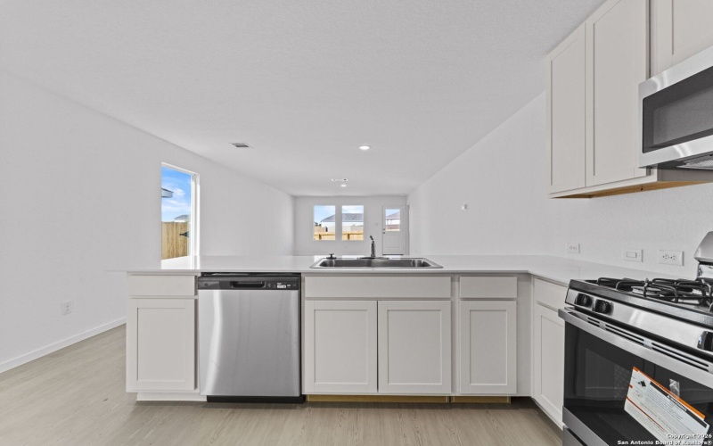 3816 Swift Fox Rd, New Braunfels, TX 78130, 4 Bedrooms Bedrooms, ,2 BathroomsBathrooms,Residential,For Sale,3816 Swift Fox Rd,0,1931028