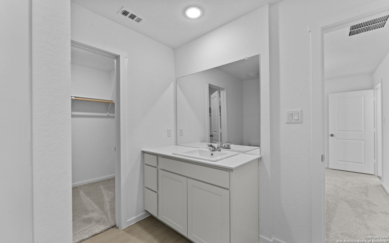 3828 Swift Fox Rd, New Braunfels, TX 78130, 4 Bedrooms Bedrooms, ,2 BathroomsBathrooms,Residential,For Sale,3828 Swift Fox Rd,0,1931038